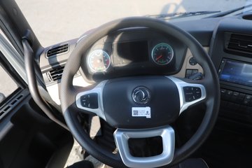 �����½� ����X7 440���� 6X4 ����12�� ǣ����ͼƬ