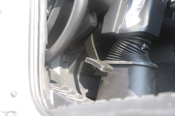 �����½� ����X7 440���� 6X4 ����12�� ǣ����ͼƬ