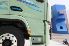 陕汽德龙G6000E 6X4 纯电动牵引车 潍柴600.63kWh 陕汽德龙G6000E 6X4 纯电动牵引车 潍柴600.63kWh