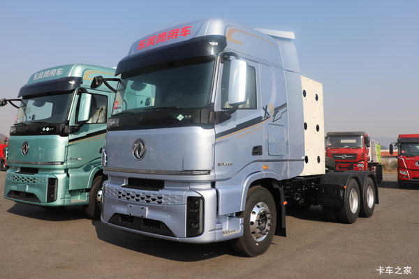 东风畅行X9 CNG 520马力 6X4 东风14档  牵引车