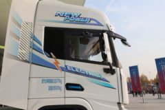 陕汽德龙G6000E 4X2 纯电动牵引车 512.59kWh