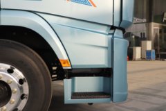 陕汽德龙X5000E 6X4 纯电动牵引车 欣旺达465.99kWh