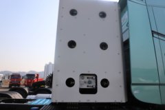 东风畅行X9 LNG/CNG 630马力 6X4 东风14档 牵引车 东风畅行X9 LNG/CNG 630马力 6X4 东风14档 牵引车