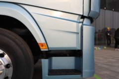 陕汽德龙X5000E 轻量化版 6X4 换电式纯电动牵引车 600.92kWh