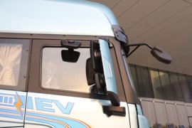 德龙X5000E&nbsp;电动牵引车外观图片