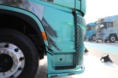 陕汽德龙X6000 超凡旗舰 14.6L LNG 630马力 6X4 法士特12档 AMT自动档 牵引车 陕汽德龙X6000 超凡旗舰 14.6L LNG 630马力 6X4 法士特12档 AMT自动档 牵引车