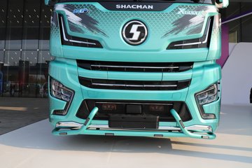 ��������X6000 �����콢 14.6L LNG 630���� 6X4 ��ʿ��12�� AMT�Զ��� ǣ����ͼƬ