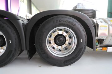 ��������X6000 �����콢 14.6L LNG 630���� 6X4 ��ʿ��12�� AMT�Զ��� ǣ����ͼƬ