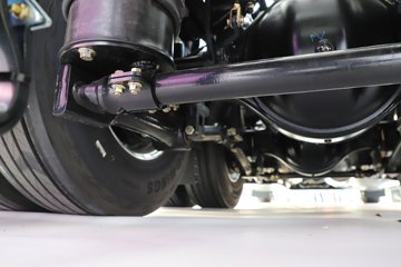 ��������X6000 �����콢 14.6L LNG 630���� 6X4 ��ʿ��12�� AMT�Զ��� ǣ����ͼƬ