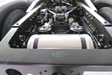 ��������X6000 �����콢 14.6L LNG 630���� 6X4 ��ʿ��12�� AMT�Զ��� ǣ����ͼƬ