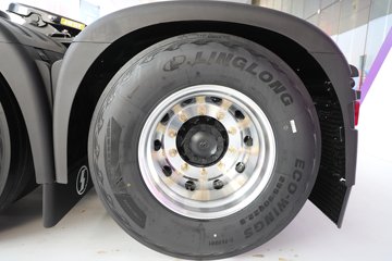 ��������X6000 �����콢 14.6L LNG 630���� 6X4 ��ʿ��12�� AMT�Զ��� ǣ����ͼƬ