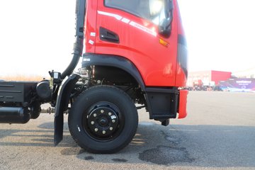 �����½�����X1 3L���� 210���� 4X2 ��ʿ��8�� �ػ���ͼƬ