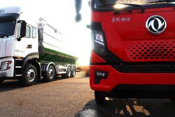 �����½�����X1 3L���� 210���� 4X2 ��ʿ��8�� �ػ���ͼƬ