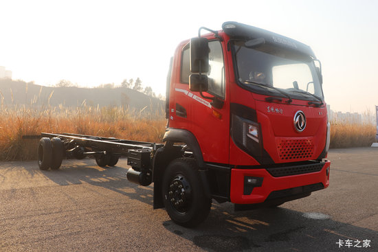 �����½�����X1 3L���� 210���� 4X2 ��ʿ��8�� �ػ���