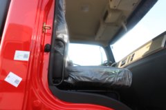 东风新疆畅行X1 3L柴油 210马力 4X2 法士特8档 载货车