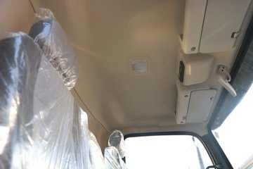 �����½�����X1 3L���� 210���� 4X2 ��ʿ��8�� �ػ���ͼƬ