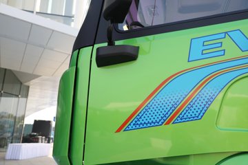 ��������X5000E 6X4 ���綯��ж�� 400kWhͼƬ