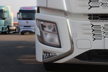 �����½� ����X7 320���� 4X2 ��س�ͼƬ