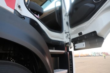 �����½� ����X7 320���� 4X2 ��س�ͼƬ