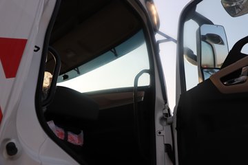 �����½� ����X7 320���� 4X2 ��س�ͼƬ