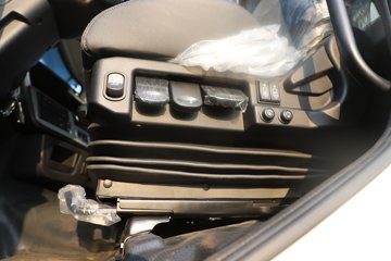 �����½� ����X7 320���� 4X2 ��س�ͼƬ