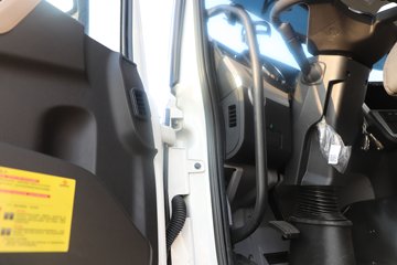 �����½� ����X7 320���� 4X2 ��س�ͼƬ