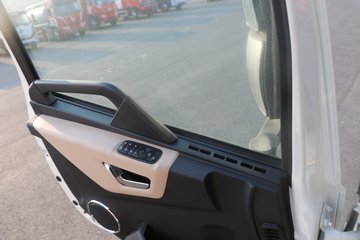 �����½� ����X7 320���� 4X2 ��س�ͼƬ