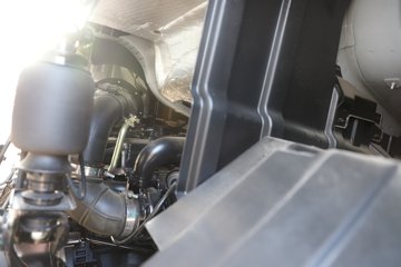 �����½� ����X7 320���� 4X2 ��س�ͼƬ