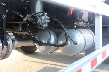 �����½� ����X7 320���� 4X2 ��س�ͼƬ