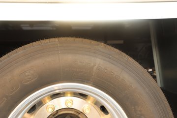 �����½� ����X7 320���� 4X2 ��س�ͼƬ