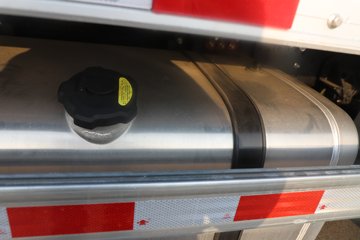 �����½� ����X7 320���� 4X2 ��س�ͼƬ