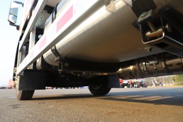 �����½� ����X7 320���� 4X2 ��س�ͼƬ