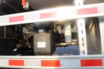 �����½� ����X7 320���� 4X2 ��س�ͼƬ