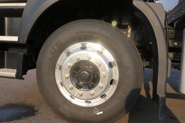 �����½� ����X7 320���� 4X2 ��س�ͼƬ