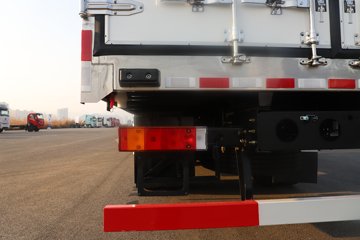 �����½� ����X7 320���� 4X2 ��س�ͼƬ