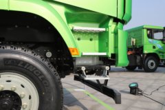 陕汽德龙X5000E 8X4 8米纯电动自卸车 宁德时代600.92kWh