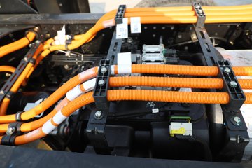 ��������X5000E 8X4 8�״��綯��ж�� ����ʱ��600.92kWhͼƬ