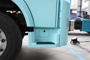 ��������M5000E �������� 6X4 ƽ�� ���綯ǣ���� 400kWhͼƬ