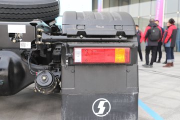 ��������M5000E �������� 6X4 ƽ�� ���綯ǣ���� 400kWhͼƬ