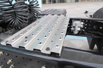 ��������M5000E �������� 6X4 ƽ�� ���綯ǣ���� 400kWhͼƬ