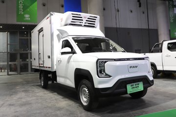 解放悦图 豪华版 4X2 3.3米单排纯电动冷藏车 中汽新能43.2kWh