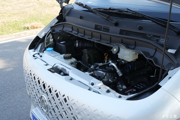 上海橙睿汽车,全系小卡途逸跨年特惠活动