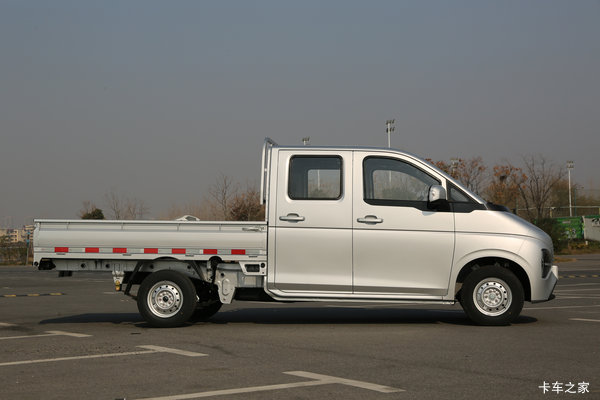 疯狂促销，直降0.28万！广州市途逸T7载货车系列优惠价