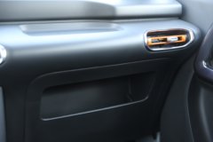 东风途逸T7 2025款 1.6L汽油 122马力 5档 2.505米双排栏板微卡 东风途逸T7 2025款 1.6L汽油 122马力 5档 2.505米双排栏板微卡