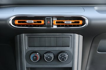 ����;��T7 2025�� 1.6L���� 122���� 5�� 2.505��˫������΢��ͼƬ