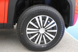 悦图&nbsp;皮卡底盘                                                图片