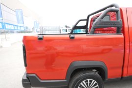 悦图&nbsp;皮卡上装                                                图片