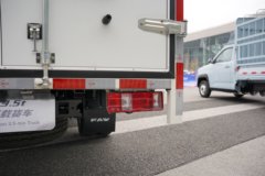 解放悦图 豪华版 2L汽油 5档 3.45米单排厢式微卡