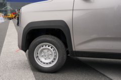 解放悦图 豪华版 1.6L汽油 122马力 东安5档 2.6米双排仓栅式微卡(后单胎)