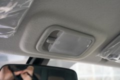 解放悦图 豪华版 1.6L汽油 122马力 东安5档 2.6米双排仓栅式微卡(后单胎)